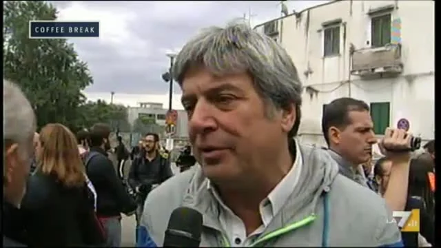 La manifestazione a Napoli contro il vertice della BCE