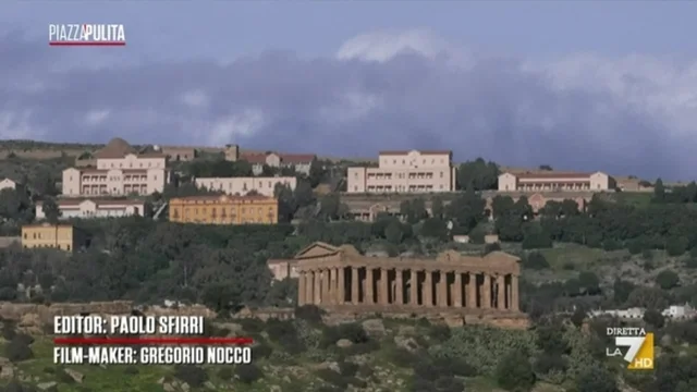 Agrigento, la prima capitale della cultura della destra: “Sono in ritardo su tutto”.