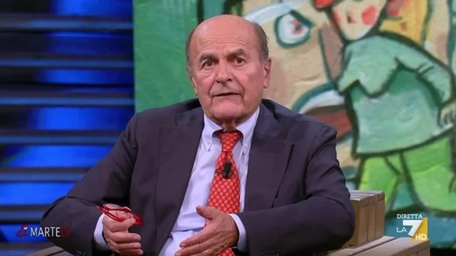 Bersani: "Se va avanti così, ci toccherà morire come dice Gasparri..."