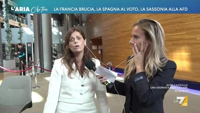 Manifestazioni in Francia, Ilaria Salis: "Una speranza per tutti, da insegnante posso confermare le condizioni degli istituti"