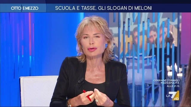 Lilli Gruber sul burqa nelle scuole: "Il volto coperto non dovrebbe essere accettato. Strumento di propaganda fortissimo"