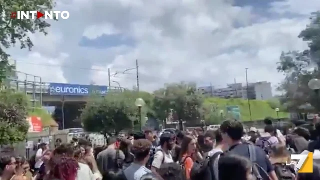 Scossa di terremoto a Napoli: evacuata l’Università Federico II