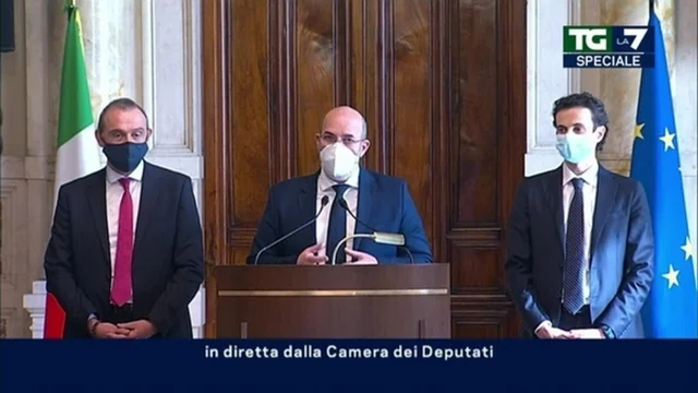 Governo Draghi, la posizione dei 5 Stelle: "Disponibili a valutare se ci sono le condizioni a fare parte del governo"