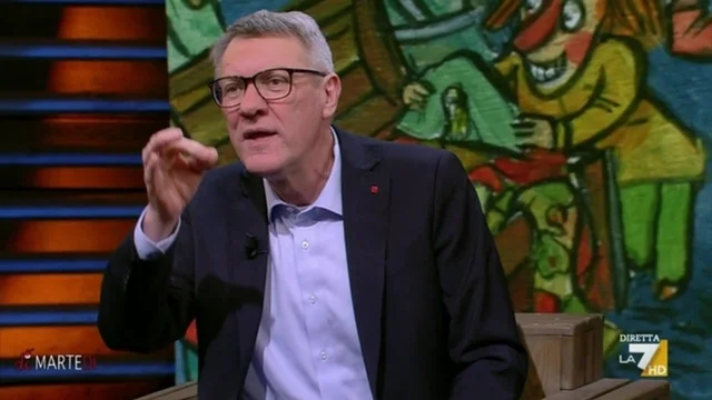 Maurizio Landini: “I dipendenti e i pensionati pagano sempre più tasse, tutti gli altri no"