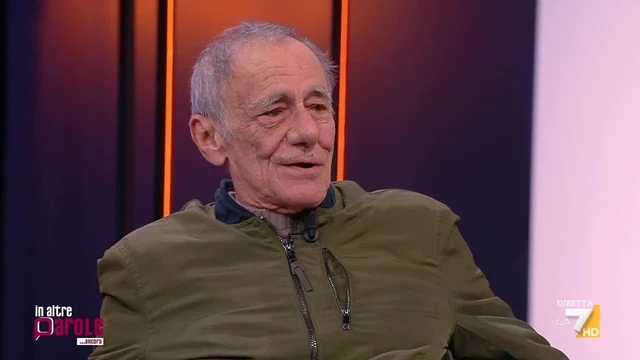 Vecchioni racconta il malore: “Mi sono fermato come uno stoccafisso mentre guardavo l’Inter, poi ho capito che ero vivo”