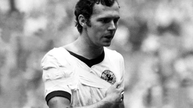 Franz Beckenbauer, l'ex pallone d'oro morto all'età di 78 anni
