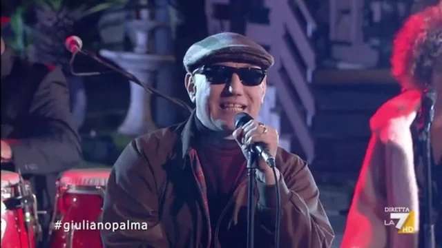 Giuliano Palma canta "Tutta mia la città" con la #propagandaorkestra