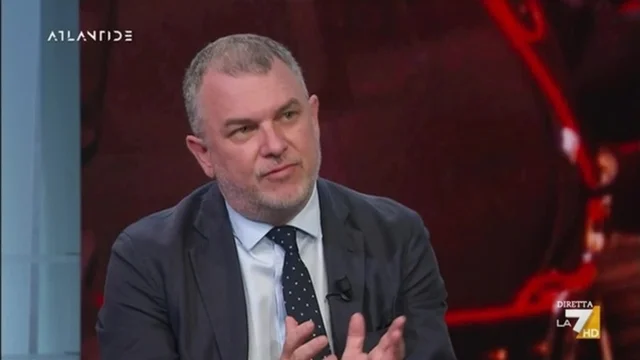Stragi di mafia, l'intervista di Lirio Abbate: "Riina parlò a Messina Denaro ed ai fratelli Graviano della volontà di uccidere Borsellino subito dopo Falcone"