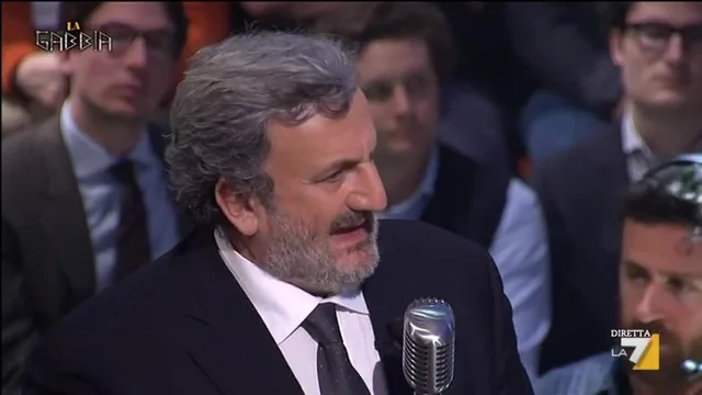 Emiliano: 'cambiamo l'Italia prendendo fucili o rompendo col passato'