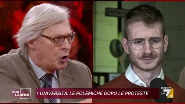 Sgarbi contro lo studente: "Dici cazzate, tu sei fascista! La Russa non ha i busti di Mussolini, capra!"