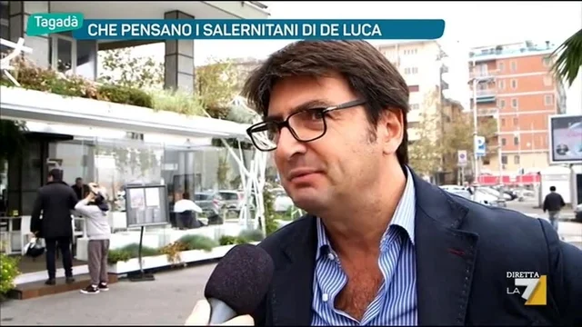 Che pensano i salernitani di De Luca