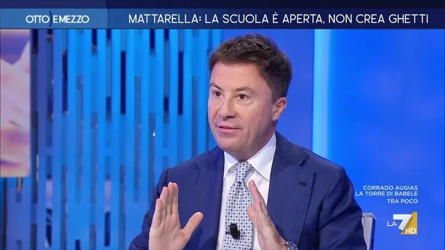 Bocchino replica a Vannacci: "Vota con PD e M5S, è inaffidabile"