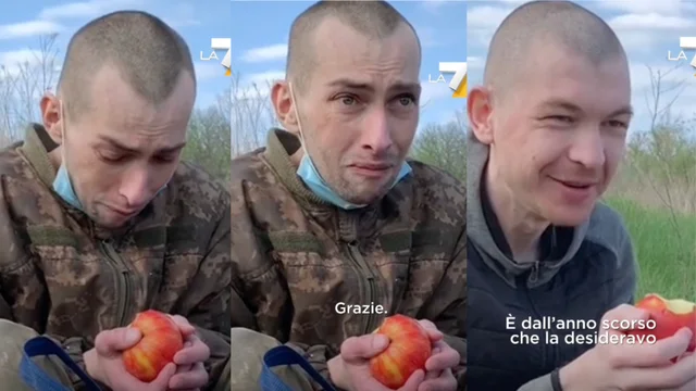 Soldati Ucraini dopo mesi di prigionia mangiano una mela, la reazione è commovente