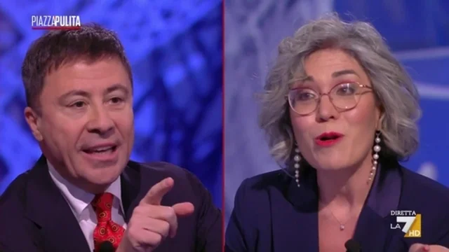 Scontro tra Bocchino e Tobagi: "Mi sta offendendo, sono un giornalista", "Errore indotto da sua vicinanza a Meloni"