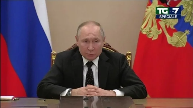 Russia-Ucraina, il film della giornata: dagli spiragli di pace all'allerta nucleare di Putin