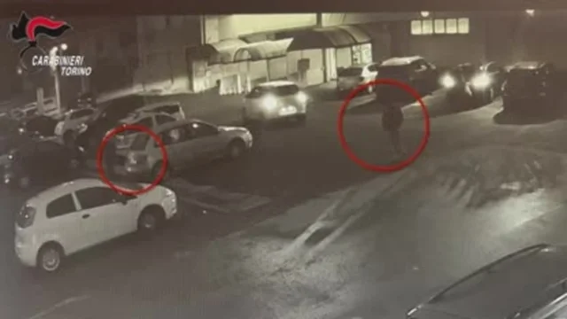 Come la "banda delle monetine" metteva a segno i furti, il video