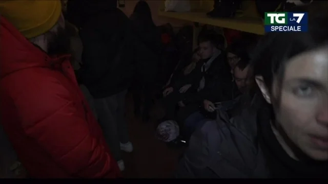 Guerra in Ucraina, le immagini del bunker a Dnipro nella testimonianza di Francesca Mannocchi