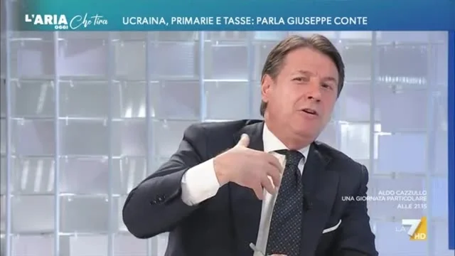 David Parenzo a Giuseppe Conte: "Lei vuole tassare la sanità privata?", "Sarebbe un privilegio, la mia proposta è la migliore"