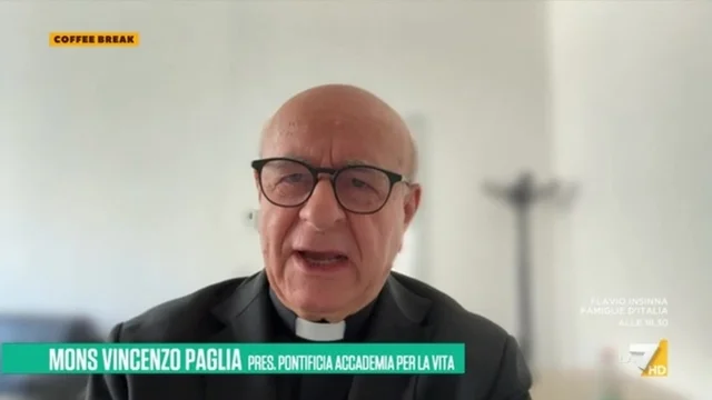 Papa Francesco, Mons. Paglia: "Ricordo la Sua felicità con le caramelle nella Giornata dei Nonni, era per la dimensione affettiva"