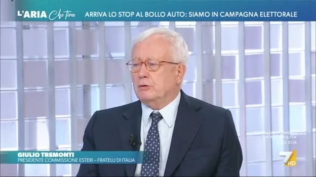 Stop al bollo auto, Giulio Tremonti: "In questo momento la cosa giusta da fare è sostenere l'economia nel suo insieme"