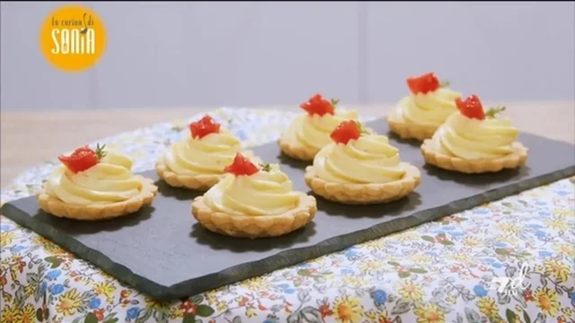 Tartellette salate con crema al Pecorino Romano