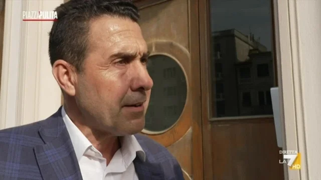 All’esame sui balneari Vannacci è rimandato