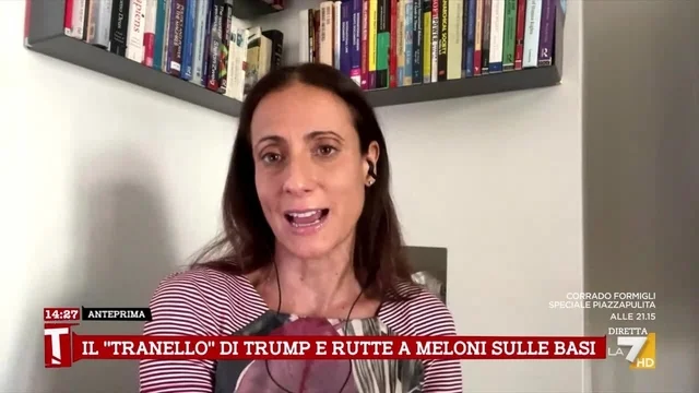 Tocci: "Con i sorrisini si ottengono pugnalate da Trump"