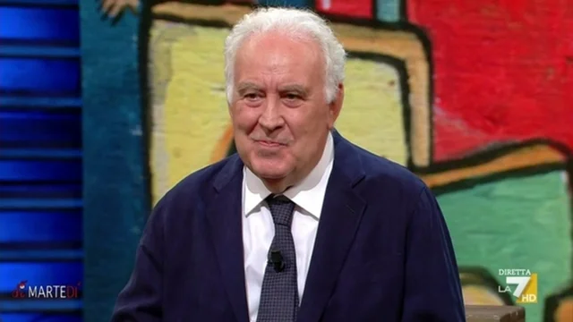 Santoro: "Vorrei urlare per tutta la durata della trasmissione..."