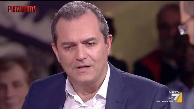 De Magistris: ‘Il popolo di Greta ci insegna che tra avere ed essere, conta più l’essere’