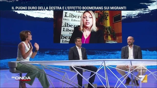 Immigrazione, Bolloli: "Le Ong tedesche vanno a raccattare delle persone". Telese: "A salvare, non raccattare"