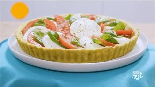 Crostata salata Caprese
