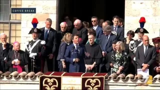 La copertina di lunedì 6 ottobre
