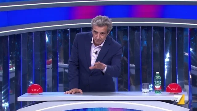 Flavio svela cosa pensa Renzo Arbore del programma