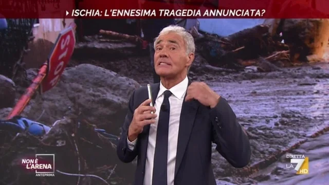 Ischia, Ciampolillo telefona in diretta. Giletti: "Si fanno le cose a membro di segugio"