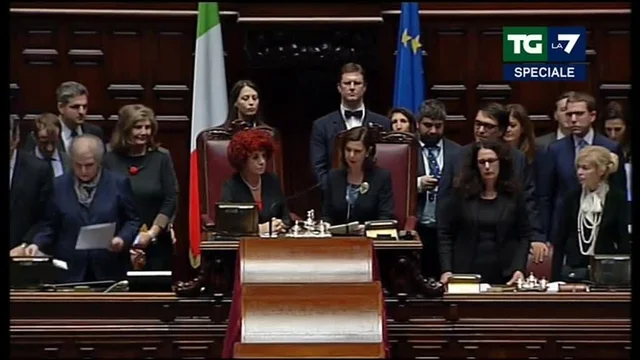 Con 665 voti Sergio Mattarella viene eletto Presidente della Repubblica