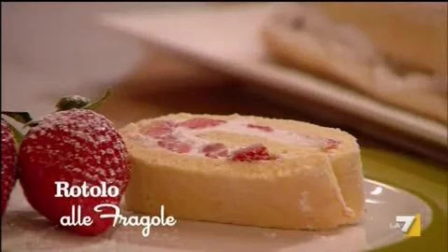 Dolce Rotolo con Fragole