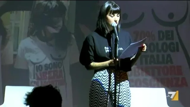 Giorgia Soleri contro Giorgia Meloni: "La legge 194 non può garantire il diritto a un aborto sicuro”