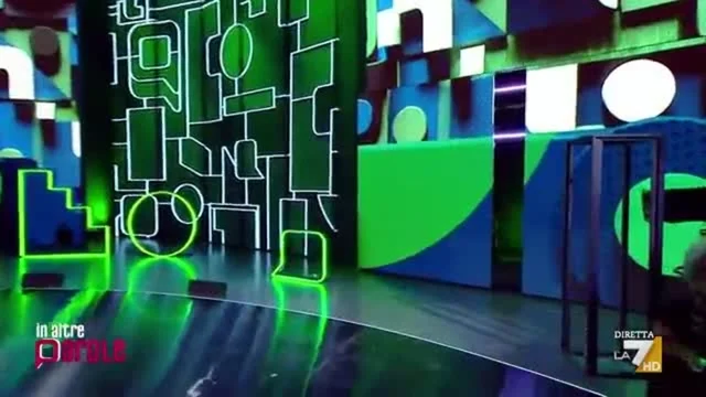 La parolaccia della settimana di Saverio Raimondo: "Attaccatevi al bollo!"