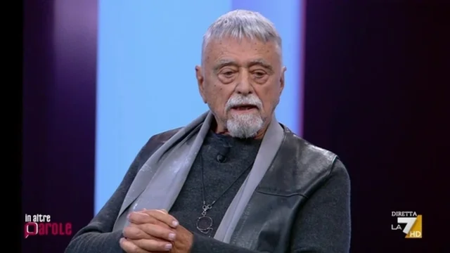 La tessera PD con gli occhi di Berlinguer la convincerà a prenderla? La risposta di Achille Occhetto