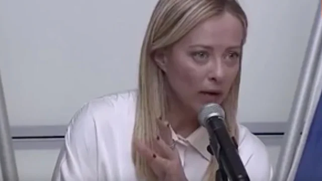 Emilia-Romagna, Meloni infastidita: "Prima i soldi, poi pensiamo a chi li spende"