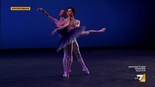 Danza contro la guerra al San Carlo di Napoli, ballerine russe e ucraine con le star mondiali