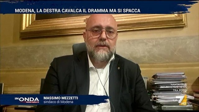 Auto sulla folla a Modena, il sindaco: “L’autore è italiano: dire di rispedirlo al suo Paese è senza senso”