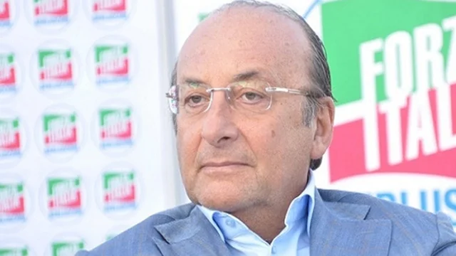 Crisi, il senatore Luigi Vitali (Forza Italia) sosterrà Giuseppe Conte