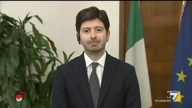 Coronavirus, Speranza commenta le dichiarazioni del Prof. Zangrillo: "Il virus è ancora molto pericoloso"