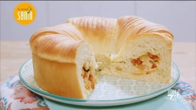 Wool roll bread