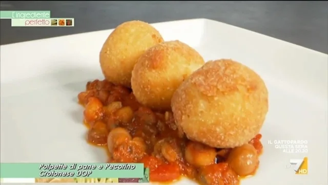 Polpette di pane e pecorino crotonese