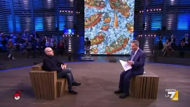 Gramellini: "La destra non vuole più domande, parla sui social come Trump"