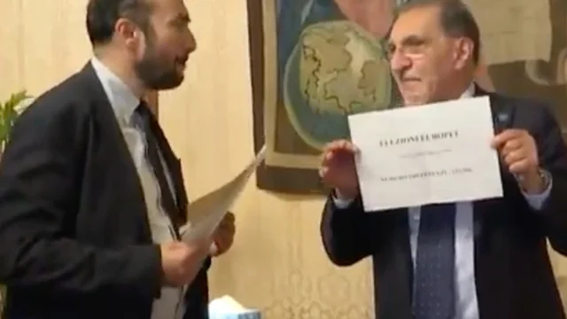Consegnate le firme per le dimissioni di La Russa: la risposta del presidente del Senato