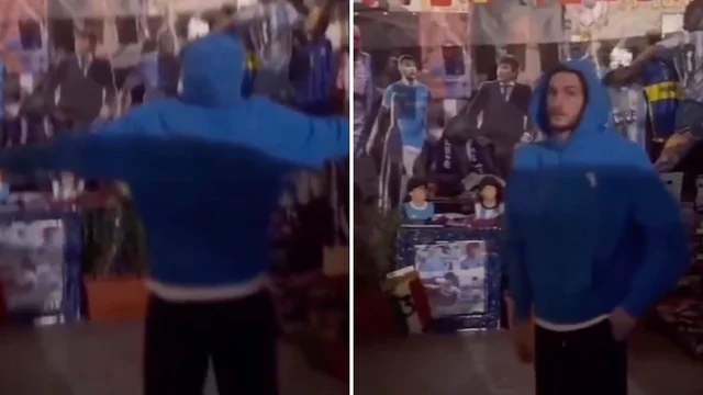 Addio Napoli: Kvaratskhelia rende omaggio al murales di Maradona prima della partenza per Parigi