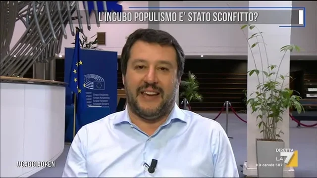 Salvini: 'Macron votato dai banchieri, è il prototipo dell'eurocrate'
